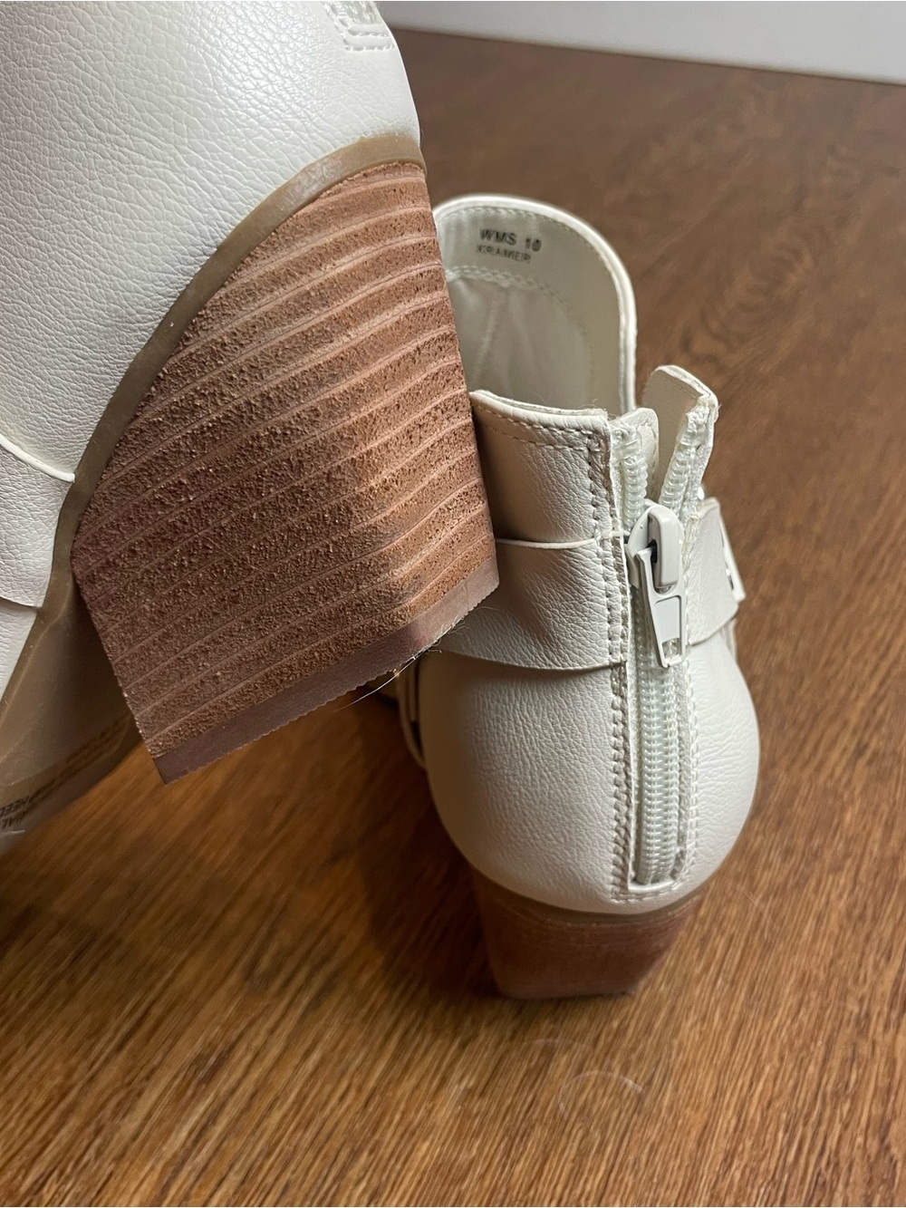Dolce Vita Cream Pointed Leather Ankle Booties with Stacked Heel Size 10 - Picture 7 of 11